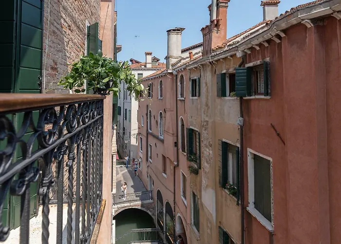 La Finestra Sulle Beccarie